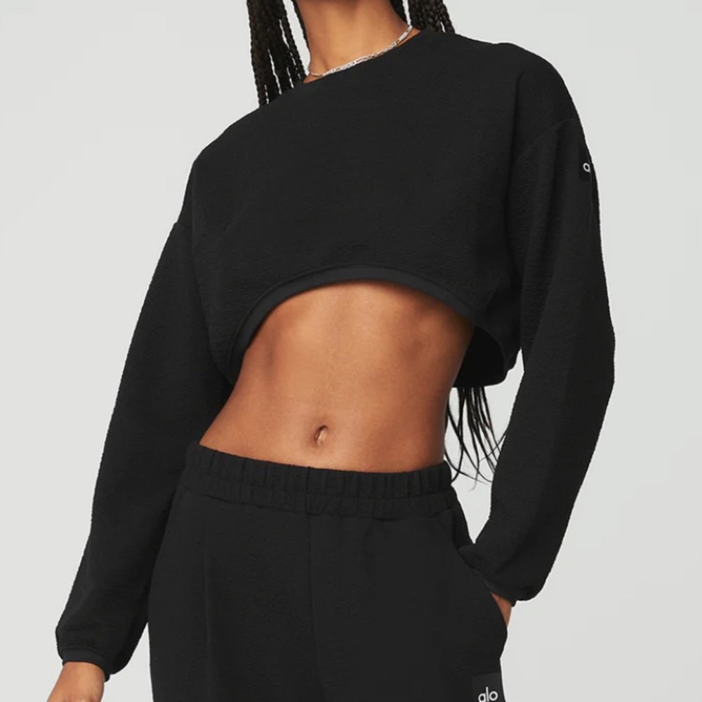 ALO Yoga Cropped Tailored Crew Neck